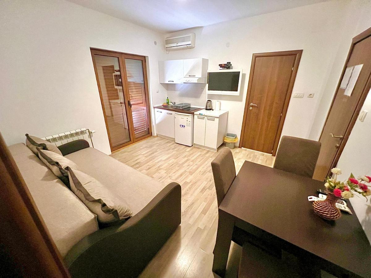 Apartments Family Tivat Exterior foto