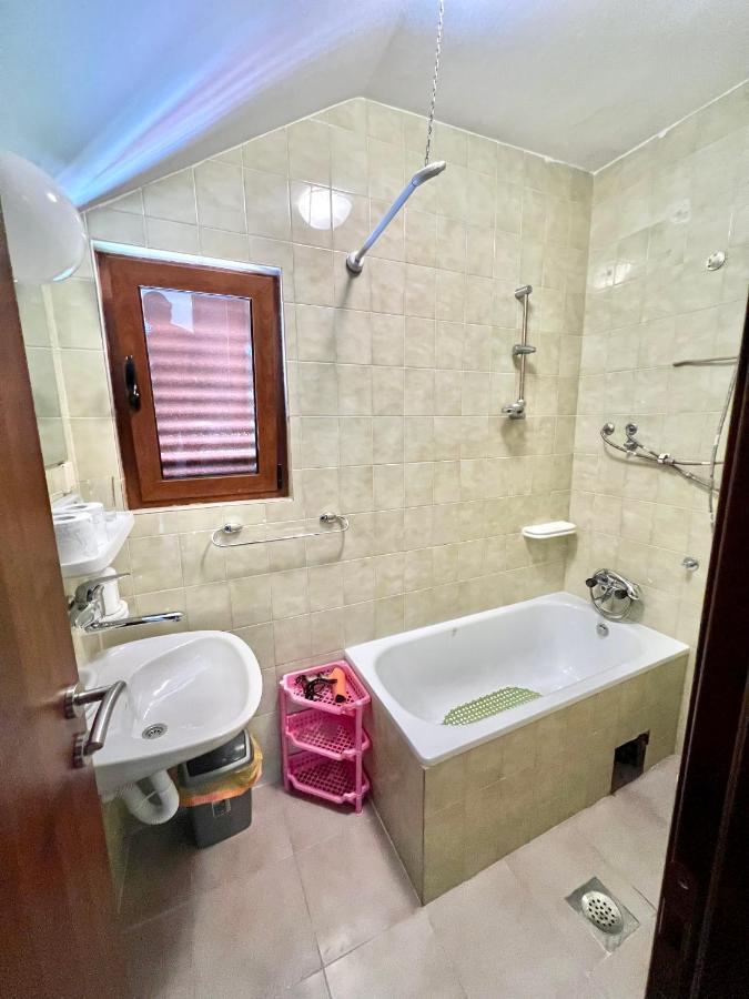 Apartments Family Tivat Exterior foto