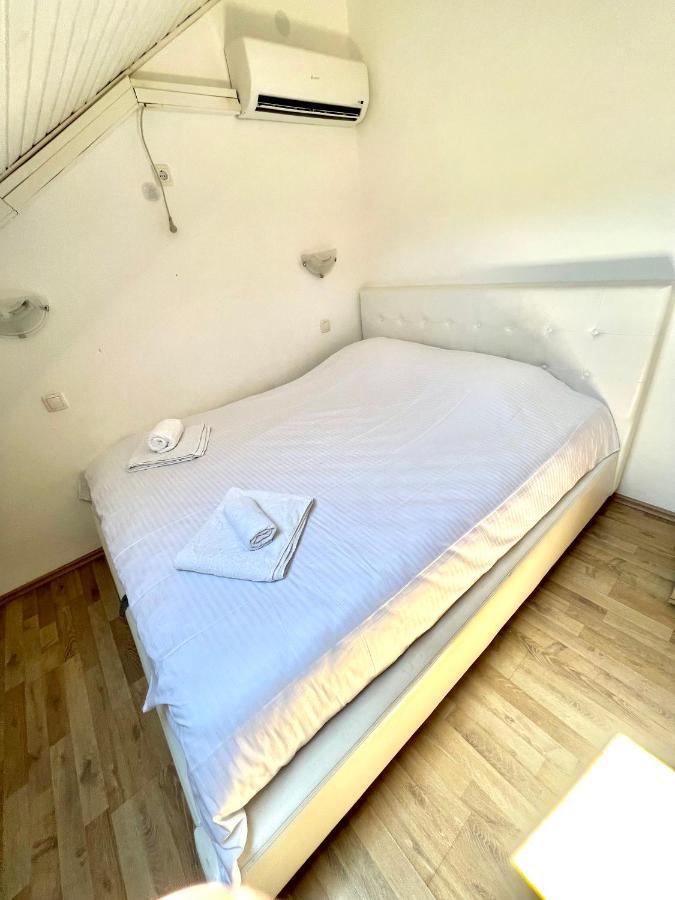 Apartments Family Tivat Exterior foto